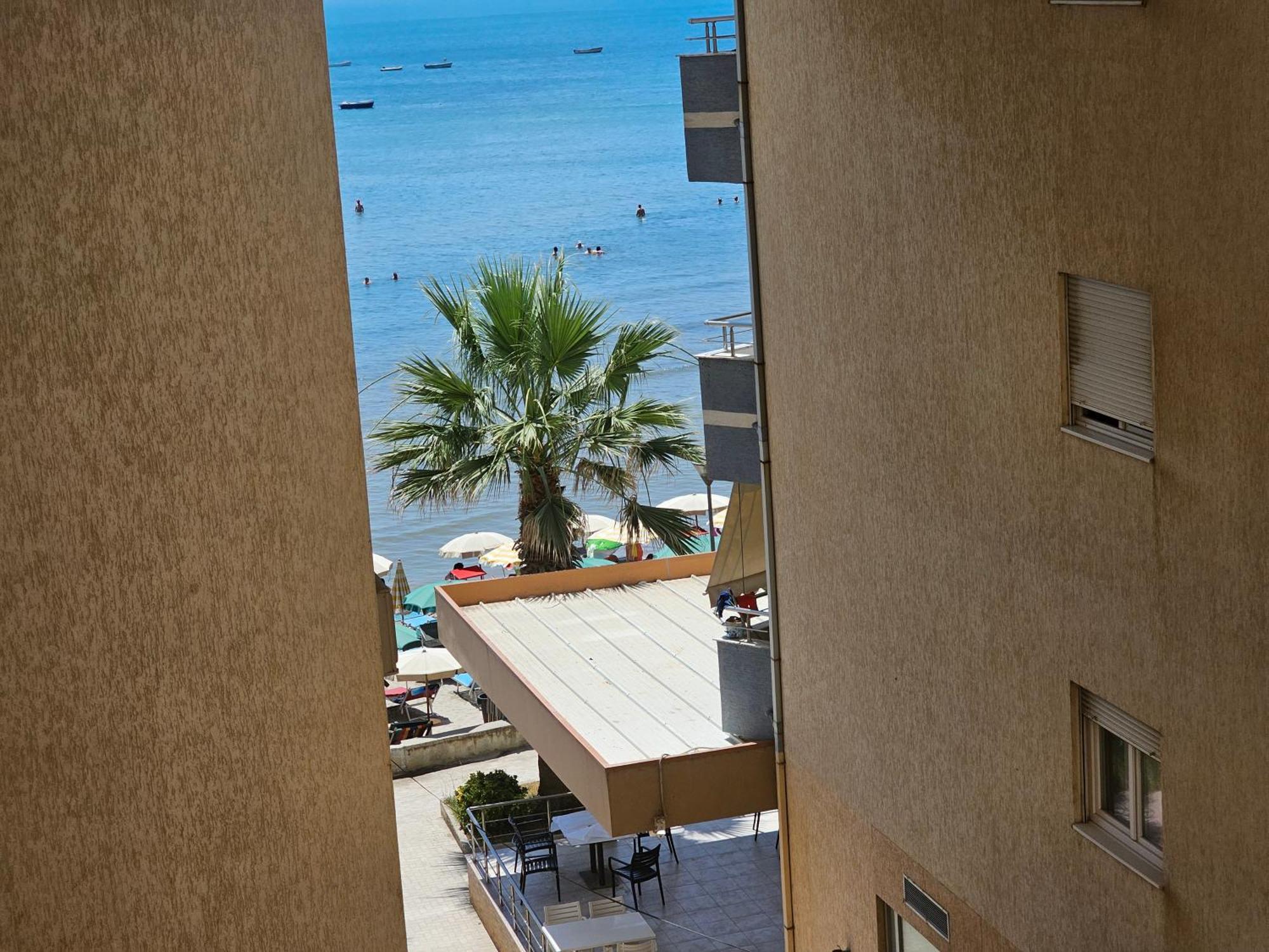 Bral Apartments 4 Durrës Exteriör bild